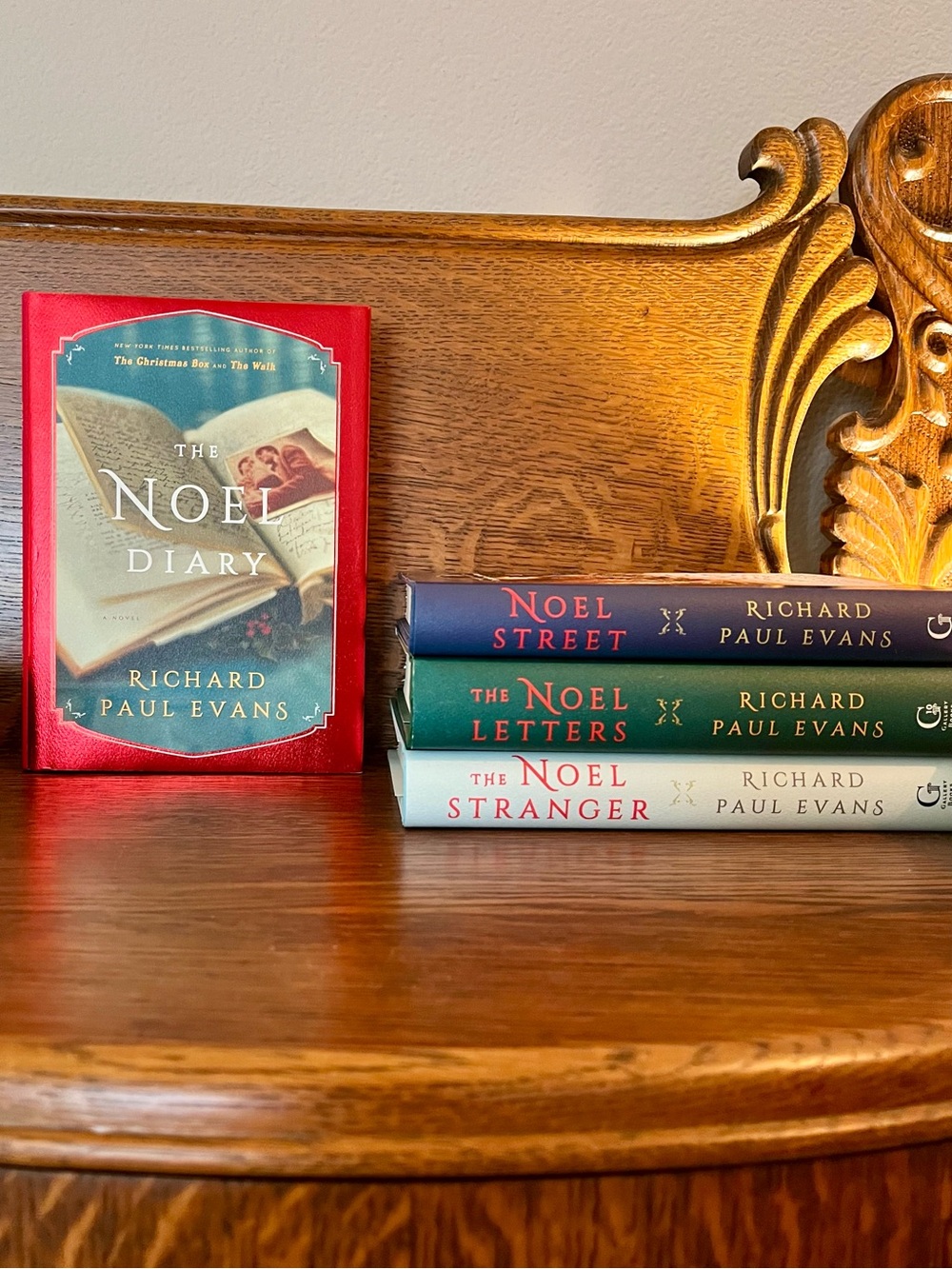 Richard Paul Evans The Noel Collection Hardcover Holiday Themed Book Set of 4